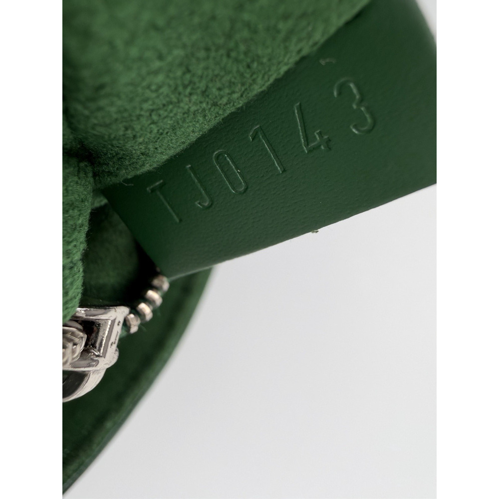 Louis Vuitton NeoNoe Shoulder Bag MM in Green Epi Leather 2013 S - Picture 9 of 14